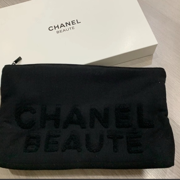 Authentic Chanel Beauté Black Cosmetic Bag GWP - Picture 2 of 5